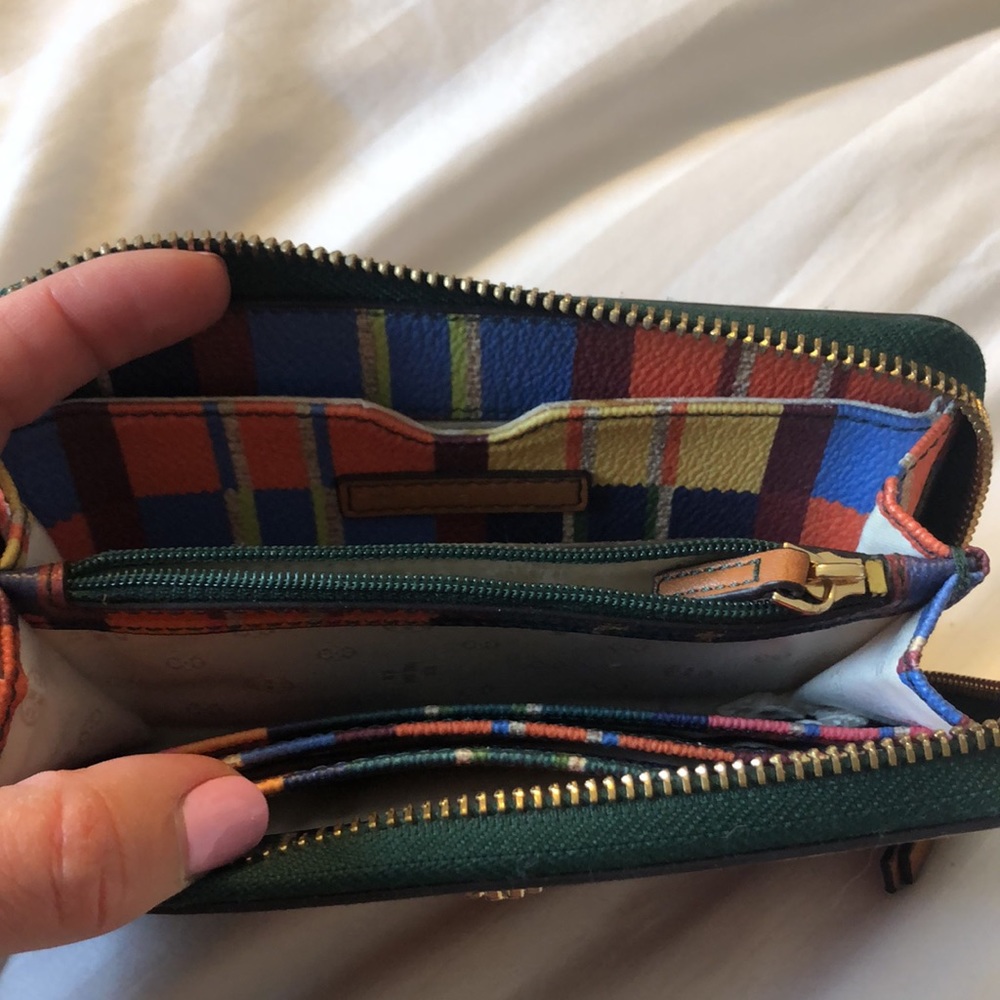 Tory Burch wallet - Picture 3 of 3